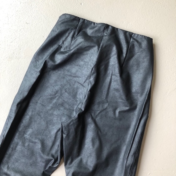 Lysse Faux Matte Leather Leggings Small - Picture 5 of 5